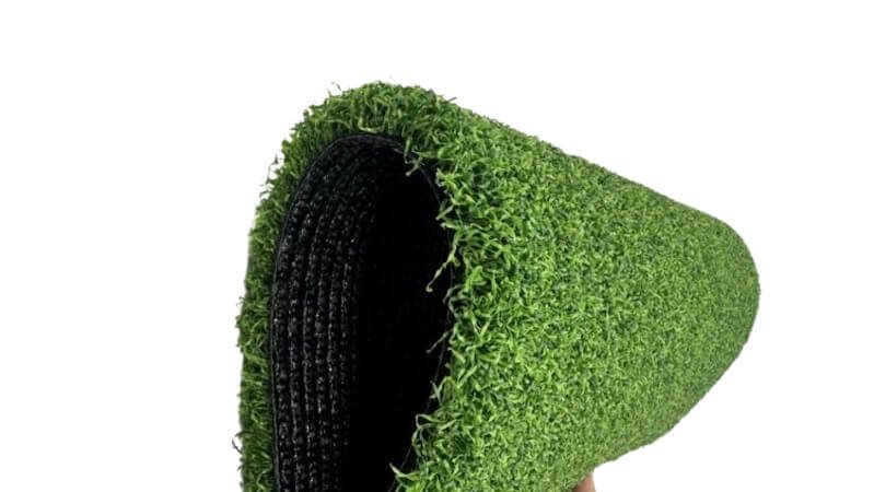 Lush-Putting-Green-Pro-1
